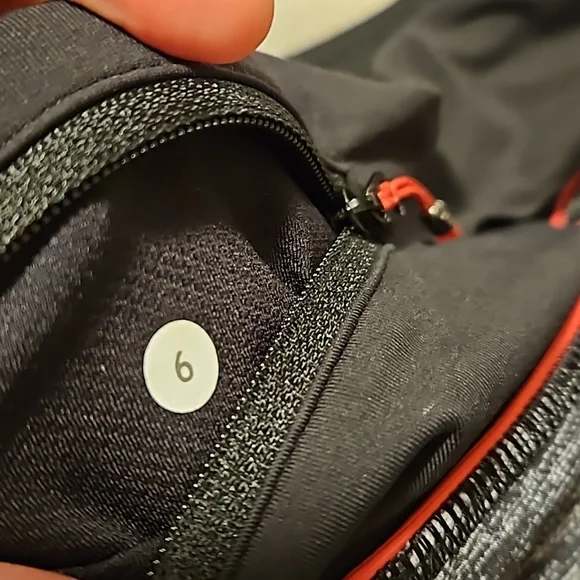 🐰Lululemon Speed Short in Dramatic Static - Picture 6 of 15